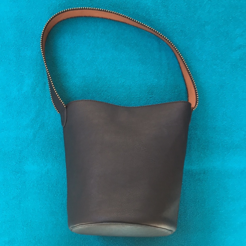 Universal Threads Bag